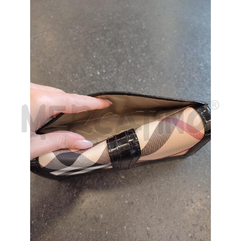 PORTA FOGLIO BEIGE BURBERRY NERO LUCIDO | Mercatino dell'Usato Roma montemario 3
