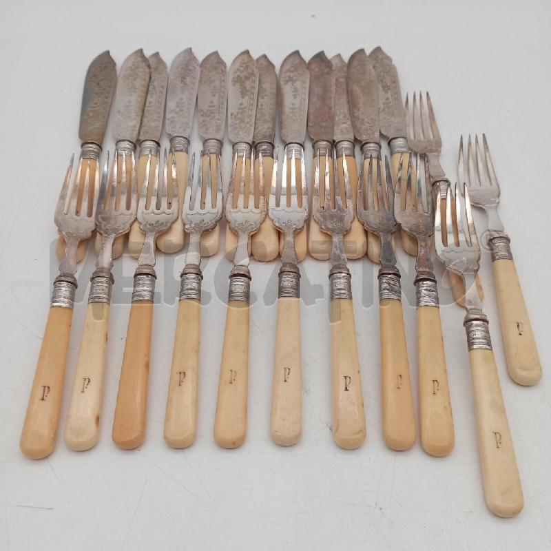 POSATE INGLESI SHEFFIELD BEIGE 12+12PZ.  | Mercatino dell'Usato Roma montemario 1
