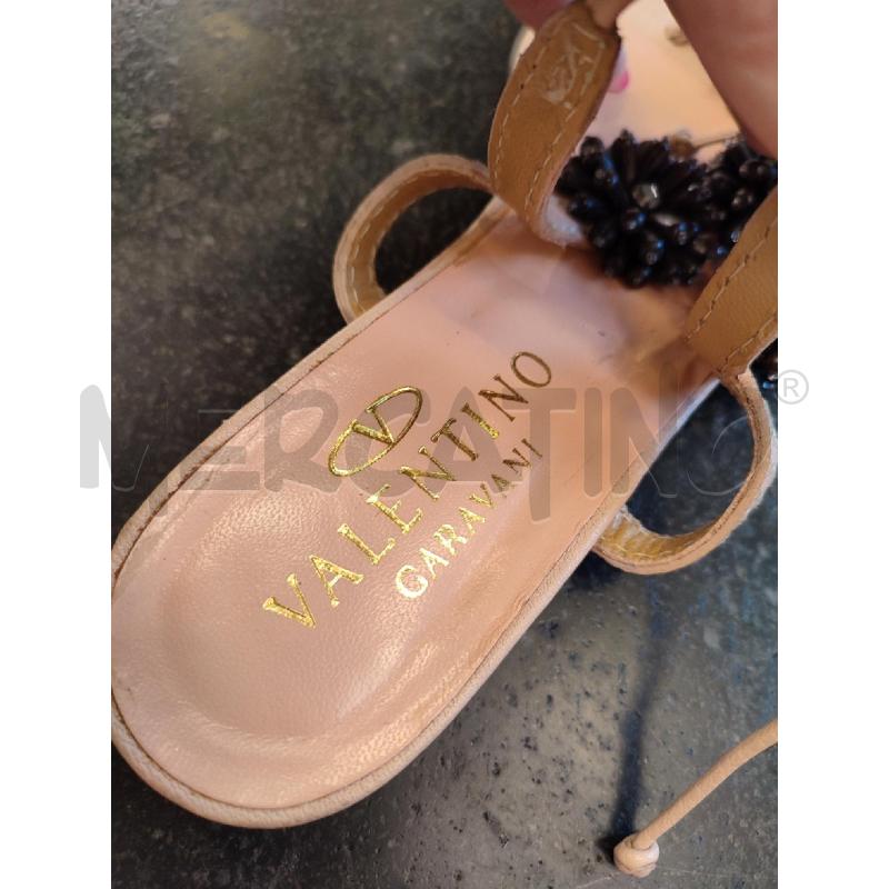 SANDALI DONNA FIORI PERLINE VALENTINO | Mercatino dell'Usato Roma montemario 3