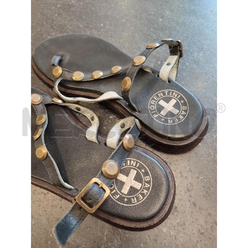 SANDALI DONNA NERI FIORENTINI BAKER | Mercatino dell'Usato Roma montemario 2