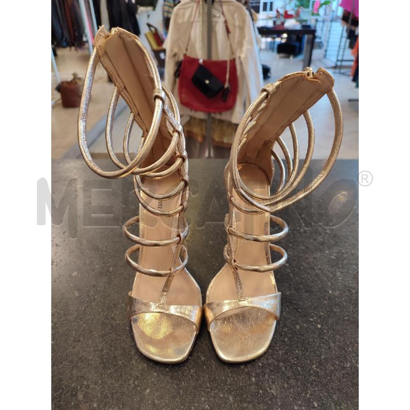 SCARPE DONNA DORATE SHUTZ DA RIV | Mercatino dell'Usato Roma montemario 2