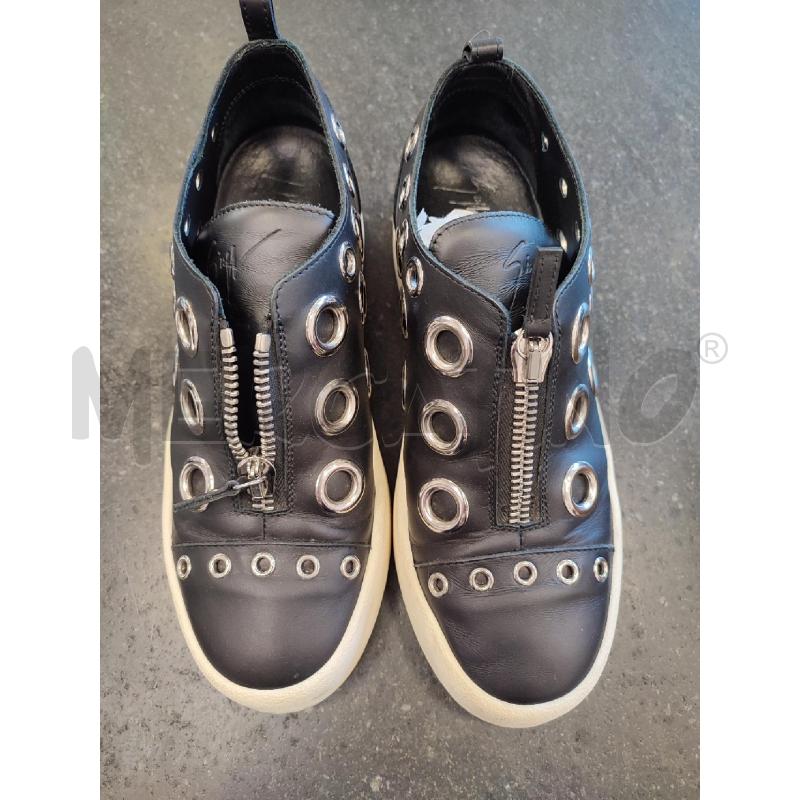 SCARPE DONNA NERE ZANOTTI ANELLI METALLICI | Mercatino dell'Usato Roma montemario 1