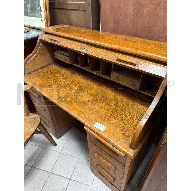 SCRIVANIA ROVERE A RULLO + SEDIA | Mercatino dell'Usato Roma montemario 2