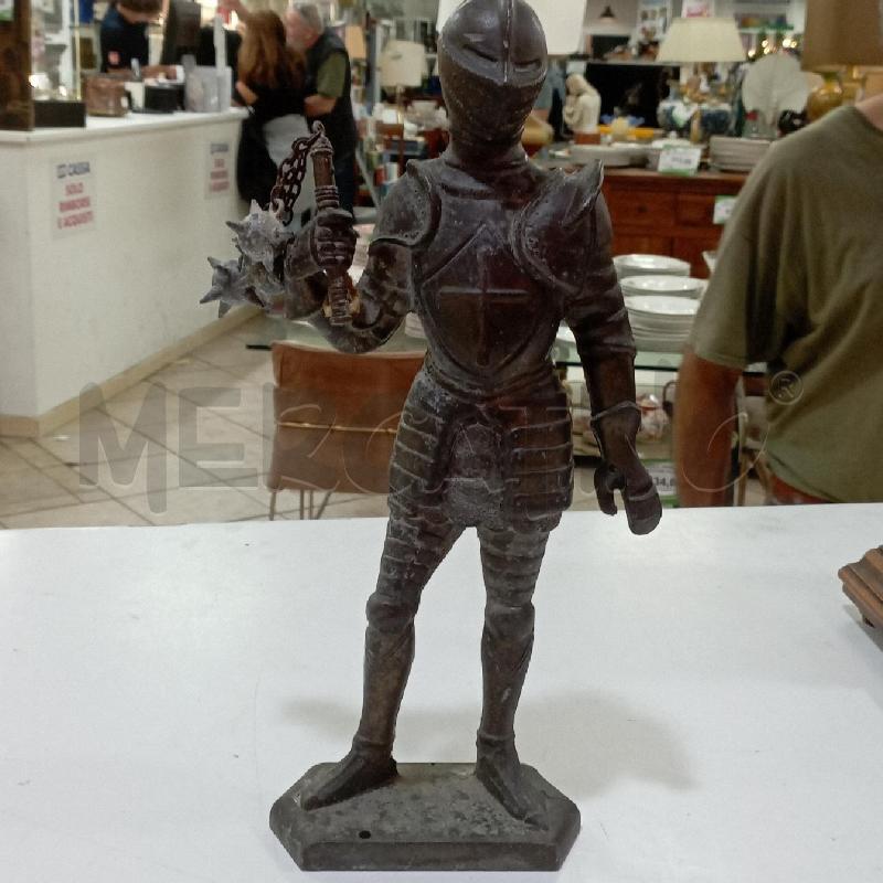 SCULTURA BRONZO CAVALIERE MAZZA CHIODATA | Mercatino dell'Usato Roma montemario 1