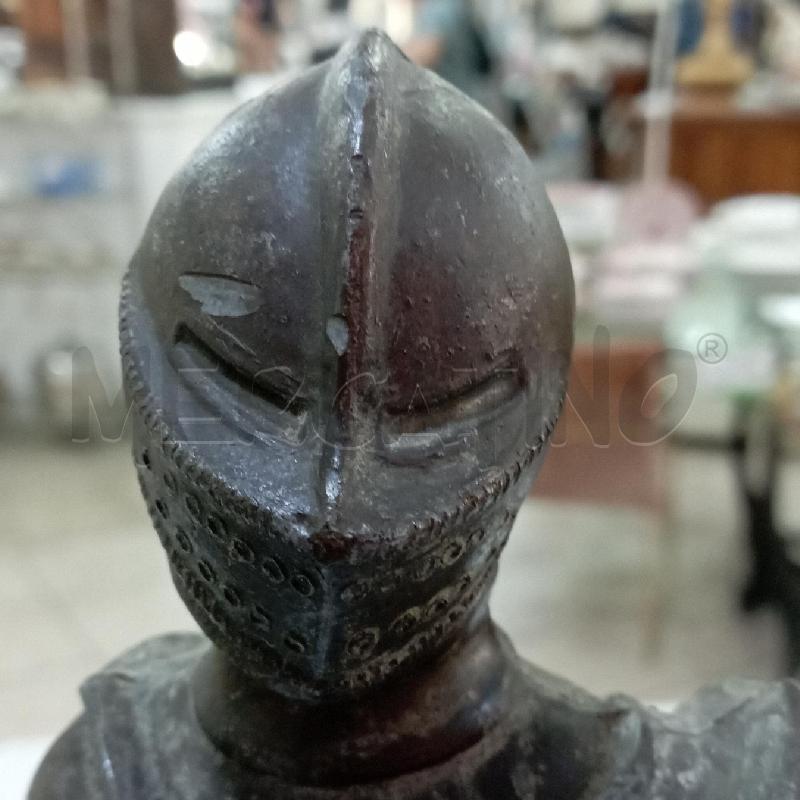 SCULTURA BRONZO CAVALIERE MAZZA CHIODATA | Mercatino dell'Usato Roma montemario 3