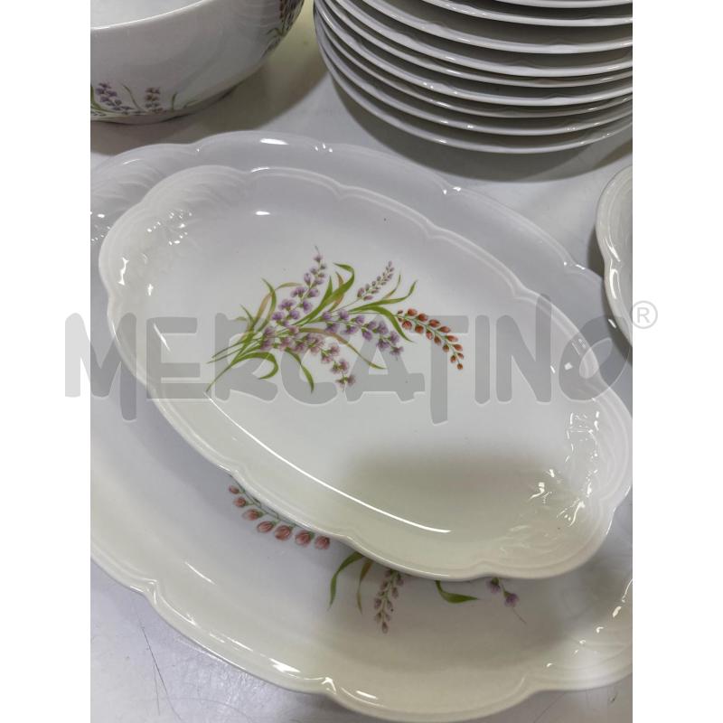 SERVIZIO PIATTI PORCELLANA X 10 PERS FIORI LAVANDA  | Mercatino dell'Usato Roma montemario 2