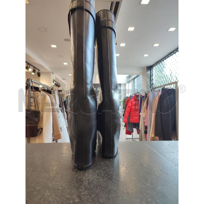 STIVALI DONNA NERI GIVENCHY SHARKLOCK | Mercatino dell'Usato Roma montemario 4