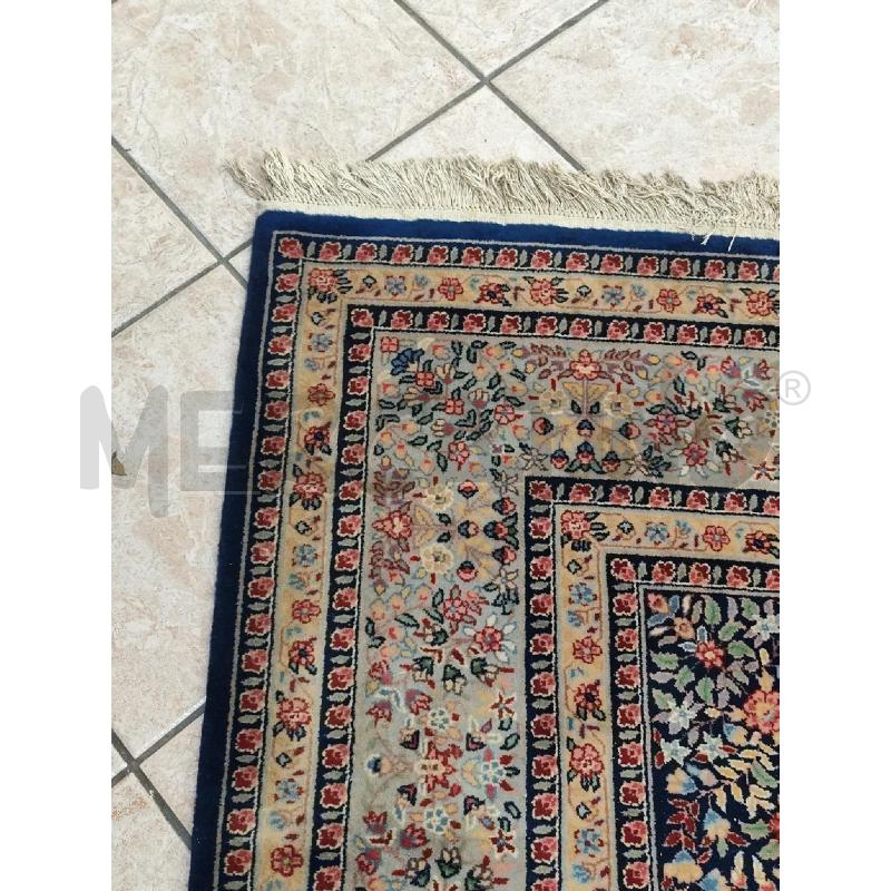 TAPPETO ARTIG BLU FIORI QUADRATO GRANDE | Mercatino dell'Usato Roma montemario 3
