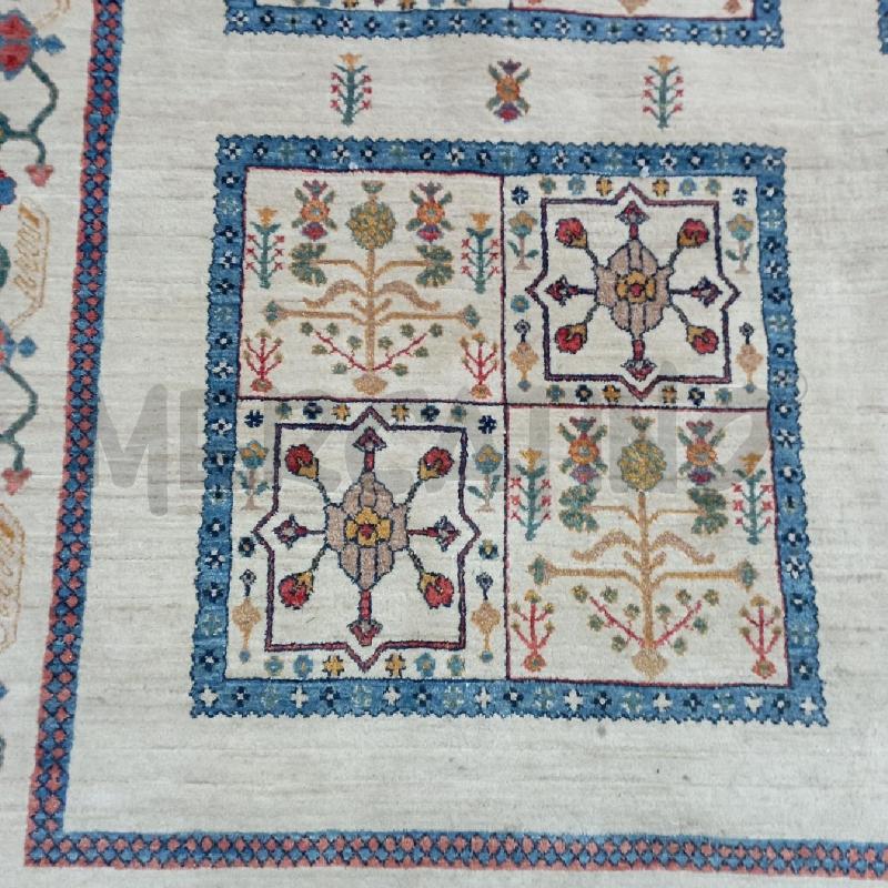 TAPPETO BEIGE 320X245 QUADRATI FIORI | Mercatino dell'Usato Roma montemario 2