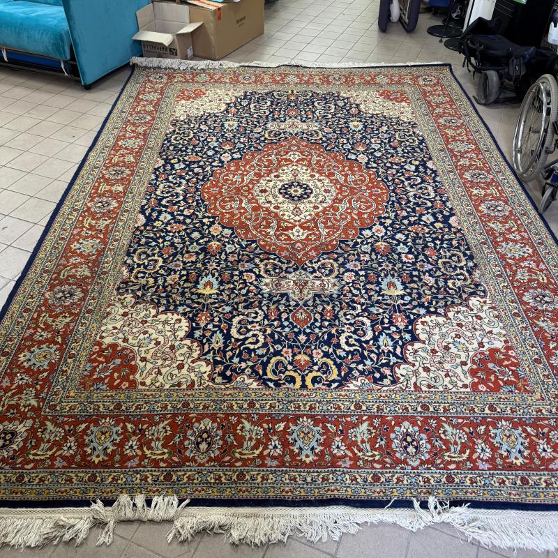 TAPPETO ROSONE CENTRALE ARANCIONE BLU | Mercatino dell'Usato Roma montemario 1