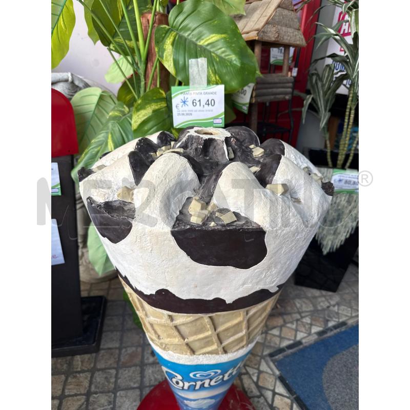 TAVOLINO CONO ALGIDA GIGANTE | Mercatino dell'Usato Roma montemario 2