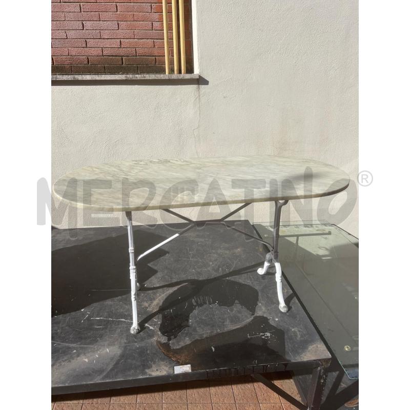 TAVOLO OVALE MARMO BIANCO BASE GHISA | Mercatino dell'Usato Roma montemario 1
