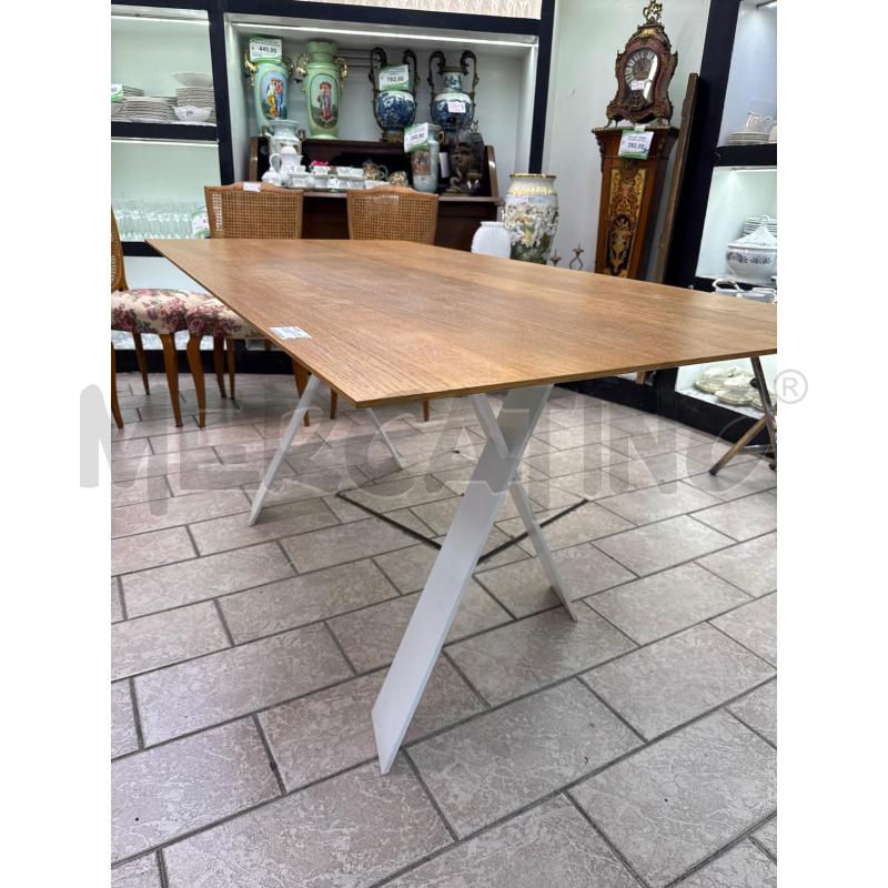 TAVOLO PRESOTTO MOD TAILOR ROVERE | Mercatino dell'Usato Roma montemario 1
