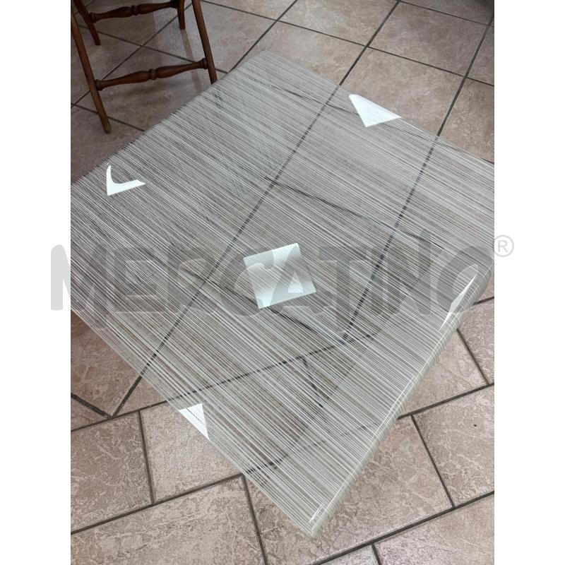 TAVOLO SALOTTO CRIST RIGHE BIANCHE DESIGN | Mercatino dell'Usato Roma montemario 2