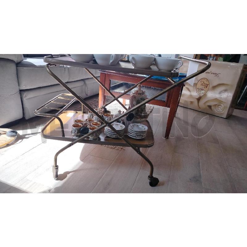 CARRELLO LEGNO E MET 2 RIP  ROTELLE  | Mercatino dell'Usato Roma cinecitta' 2