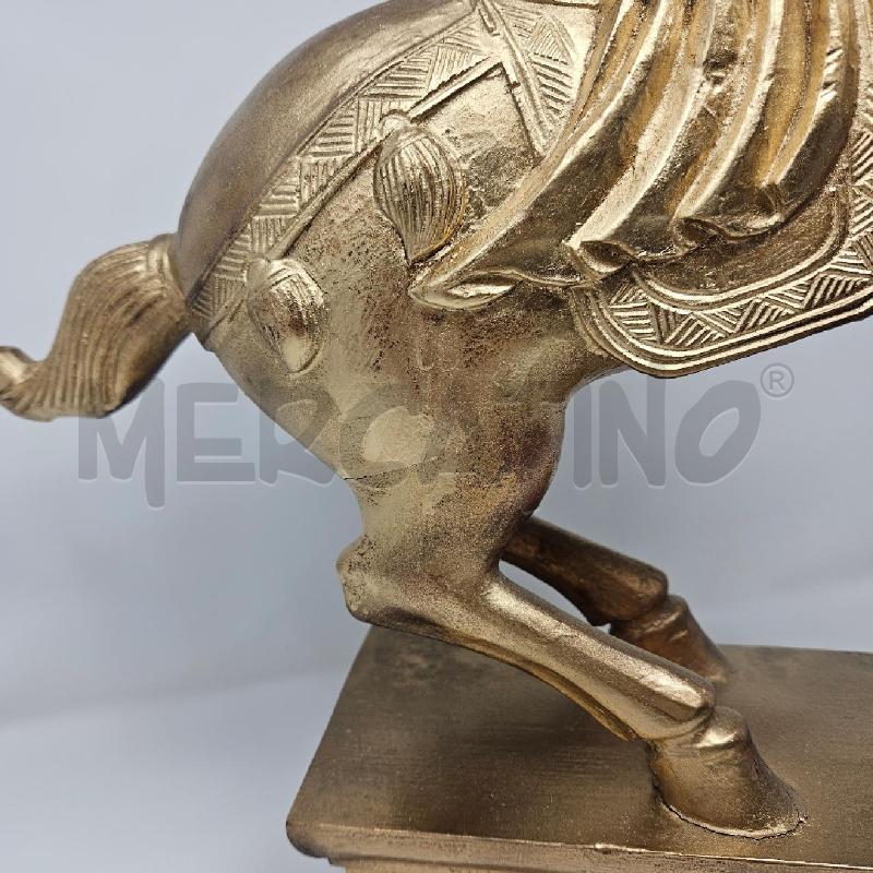 CAVALLO LEGNO FOGLIA ORO | Mercatino dell'Usato Roma cinecitta' 3