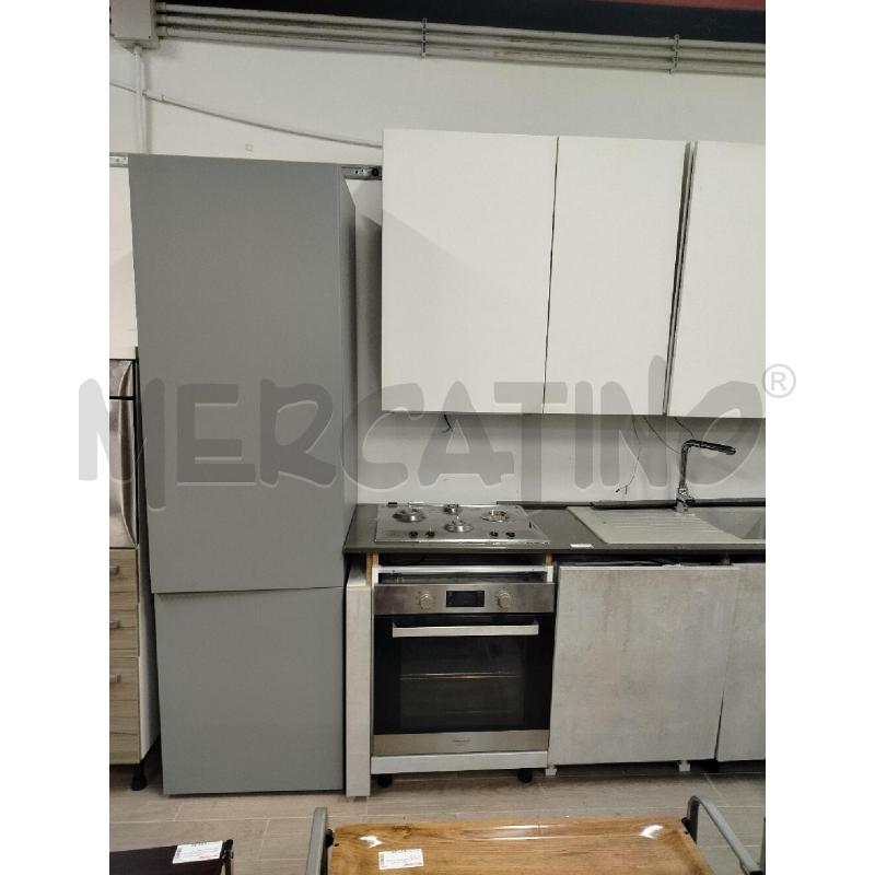 CUCINA ANGOLARESTOSA BICOLORE CON ELETTRO E FRIGO | Mercatino dell'Usato Roma cinecitta' 2