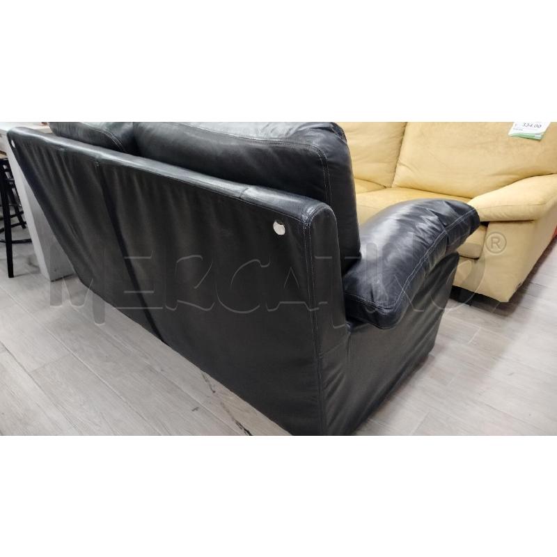 DIVANO LETTO NERO PELLE+COPERTURA | Mercatino dell'Usato Roma cinecitta' 4