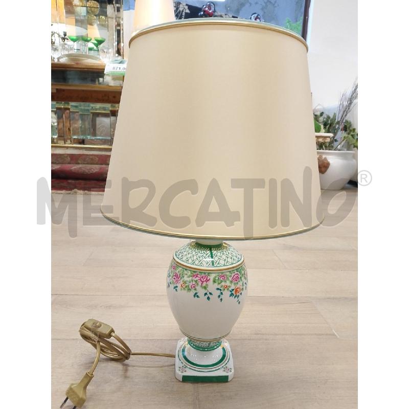 LAMPADA LE PORCELLANE MADE IN ITALY BASE QUADRATA | Mercatino dell'Usato Roma cinecitta' 1