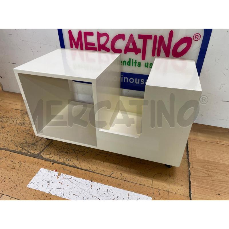 MOBILETTO BIANCO DESING CON RUOTE1 | Mercatino dell'Usato Roma cinecitta' 1