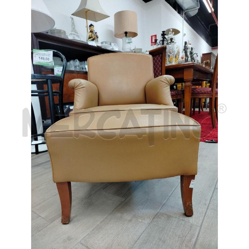 POLTRONA PELLE SELVA + POUF | Mercatino dell'Usato Roma cinecitta' 3