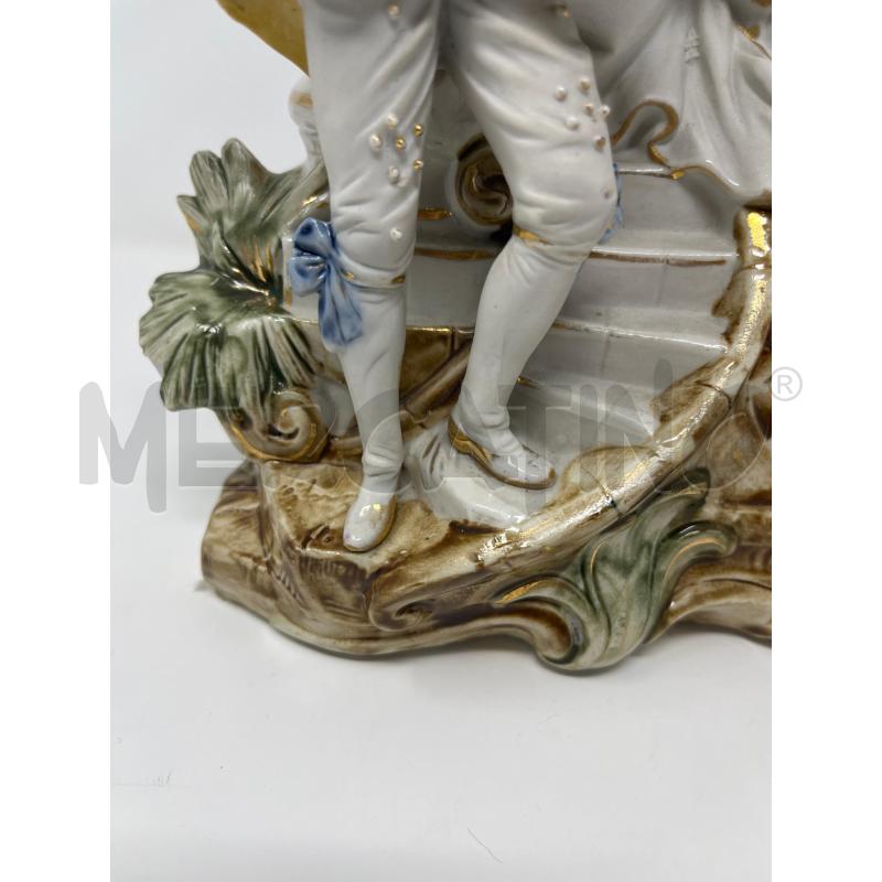 SCULTURA OROLOGIO BISQUIT PORC SUONATORE SCALINATA DA REV | Mercatino dell'Usato Roma cinecitta' 2