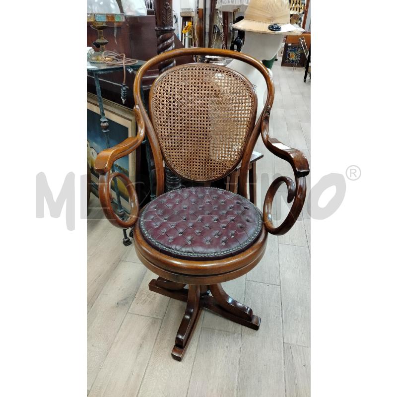 SEDIA EPOCA GIREVOLE LEGNO RATTAN CUSCINO BORDEAUX | Mercatino dell'Usato Roma cinecitta' 1