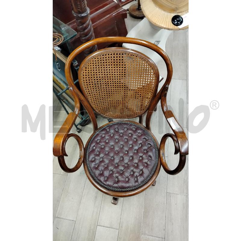 SEDIA EPOCA GIREVOLE LEGNO RATTAN CUSCINO BORDEAUX | Mercatino dell'Usato Roma cinecitta' 2