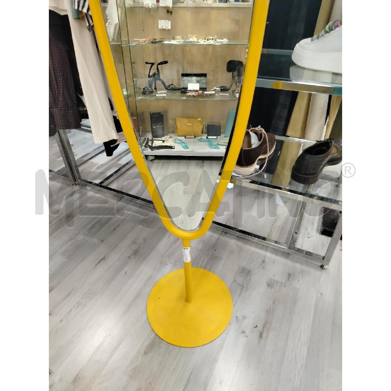 SPECCHIO DA TERRA BASCULANTE DESIGN GIALLO | Mercatino dell'Usato Roma cinecitta' 3