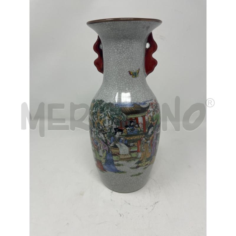 VASO CINESE GRIGIO MANICI ROSSI DAME  | Mercatino dell'Usato Roma cinecitta' 1