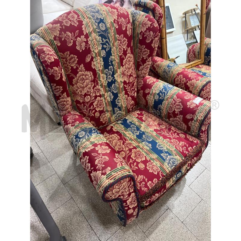 POLTRONA DAMASCATA ROSSA | Mercatino dell'Usato Tivoli 2