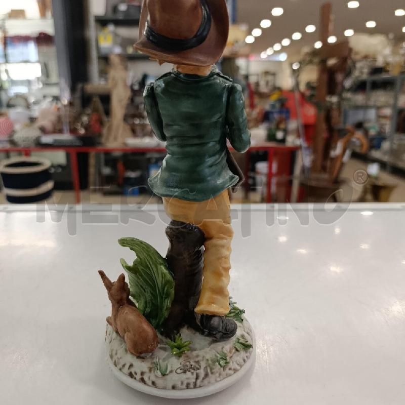 STATUETTA CAPODIMONTE RAGAZZO CACCIATORE FIRMATA 22 CM | Mercatino dell'Usato Tivoli 3
