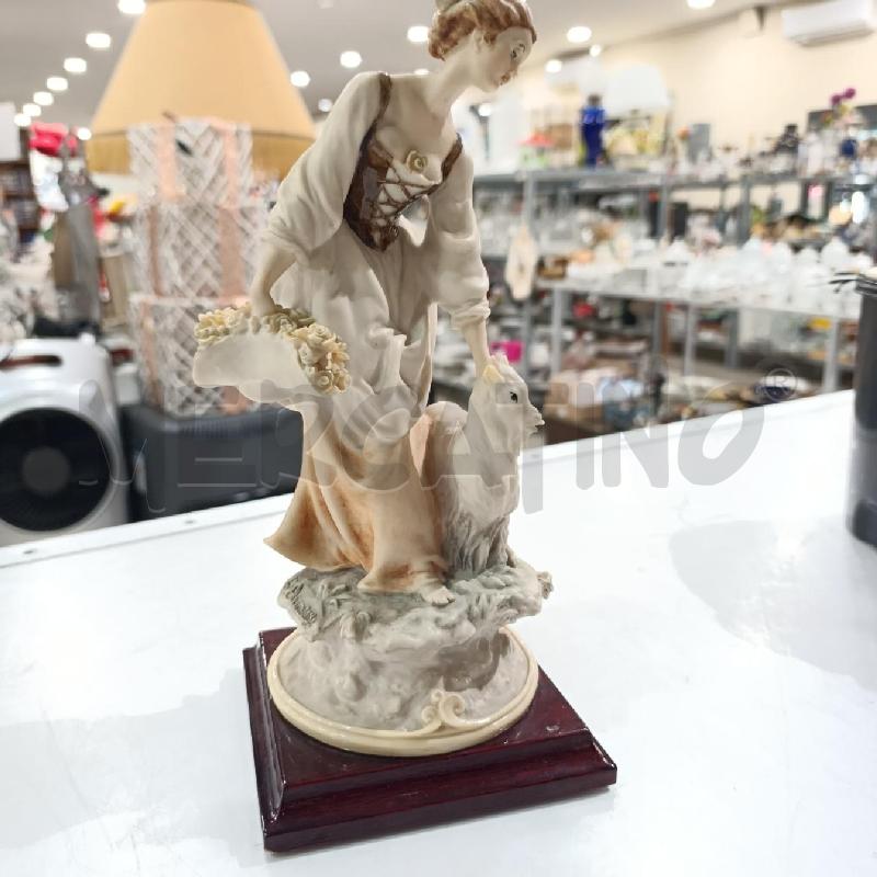 STATUETTA GIUSEPPE ARMANI | Mercatino dell'Usato Tivoli 5