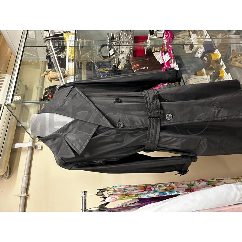 TRENCH UOMO VERSACE V2 NERO  | Mercatino dell'Usato Tivoli 1