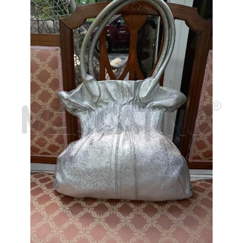 BORSA DONNA COCCINELLE ARGENTATA | Mercatino dell'Usato Roma porta di roma 1
