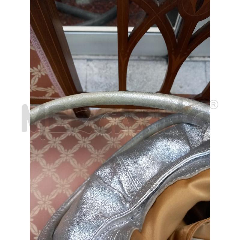 BORSA DONNA COCCINELLE ARGENTATA | Mercatino dell'Usato Roma porta di roma 4