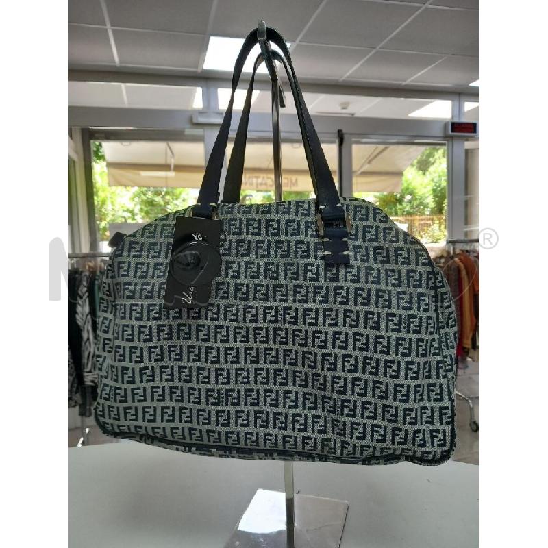 BORSA DONNA FENDI A MANO IN TELA NAVY | Mercatino dell'Usato Roma porta di roma 2