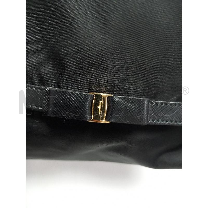 BORSA DONNA TRACOLLA SALVATORE FERRAGAMO NERA | Mercatino dell'Usato Roma porta di roma 2