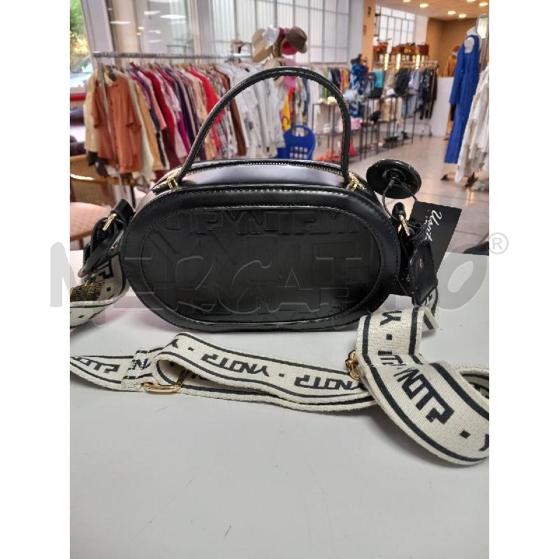 BORSA DONNA  YNOT? MILANO NERA | Mercatino dell'Usato Roma porta di roma 3