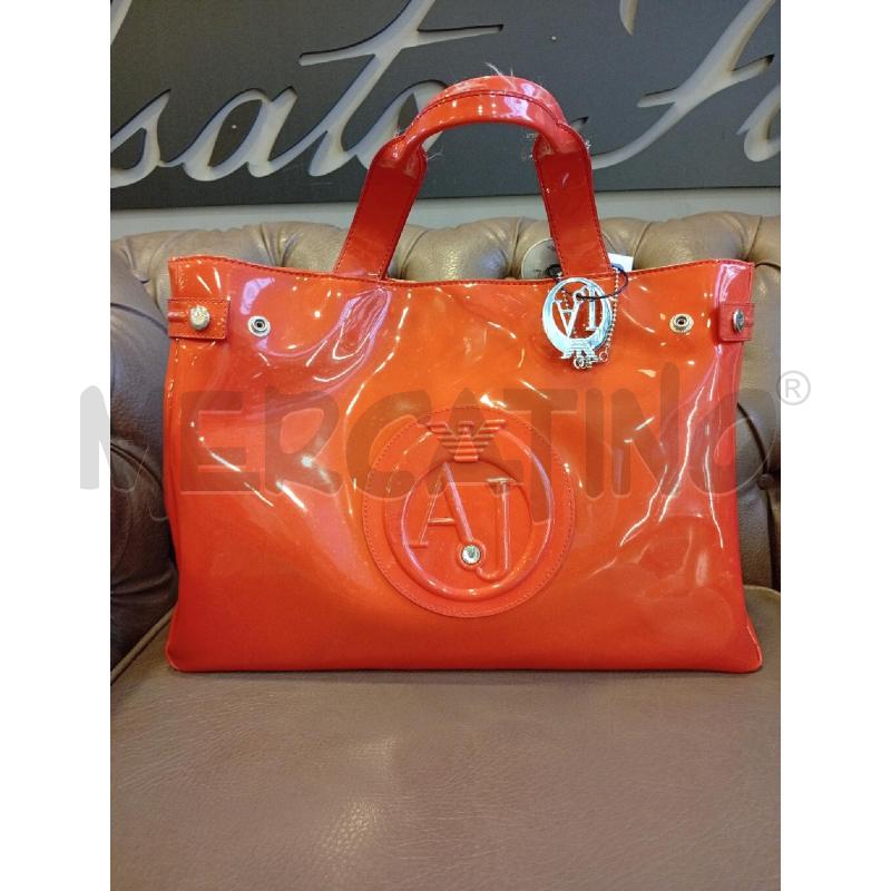 BORSA D ARMANI JEANS VERNICE | Mercatino dell'Usato Roma porta di roma 1