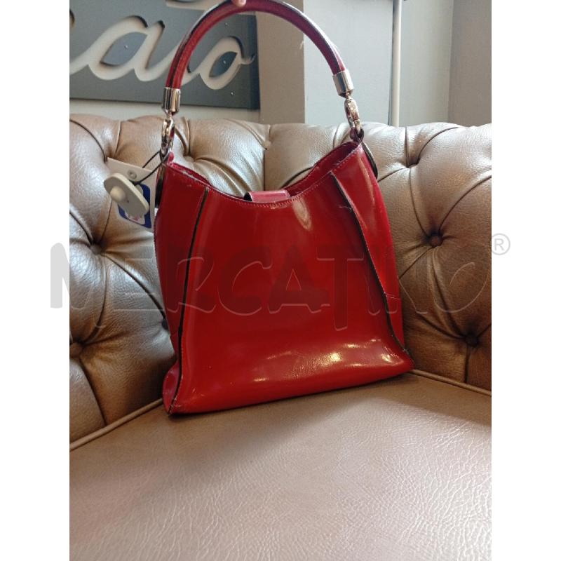 BORSA D COCCINELLE ROSSO VERNICE | Mercatino dell'Usato Roma porta di roma 3