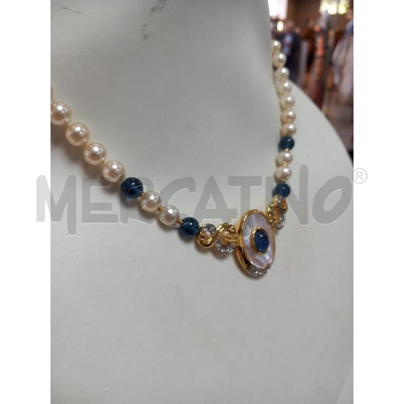 COLLANA PERLE CIONDOLO DORATO MADREPERLA VETRO BLU | Mercatino dell'Usato Roma porta di roma 2