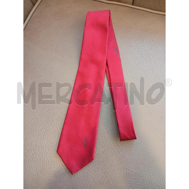 CRAVATTA YVES SAINT LAURENT ROSSO PURA SETA | Mercatino dell'Usato Roma porta di roma 1