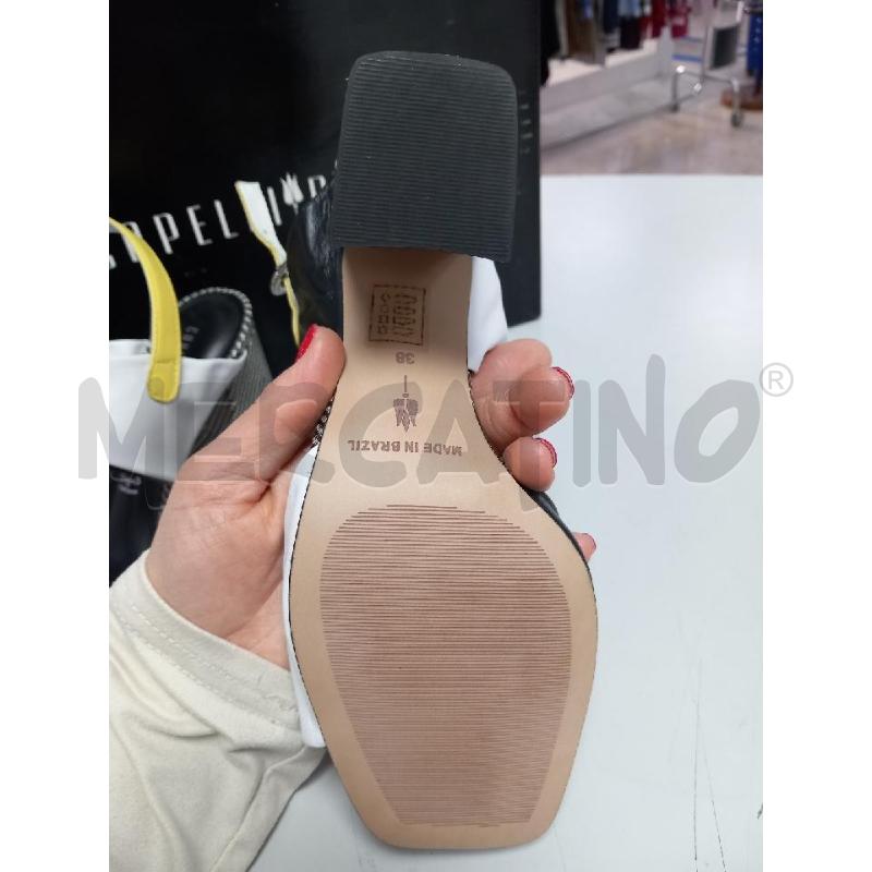 DECOLLETE CAPELLI ROSSI NERE BIANCHE SCATOLA | Mercatino dell'Usato Roma porta di roma 2