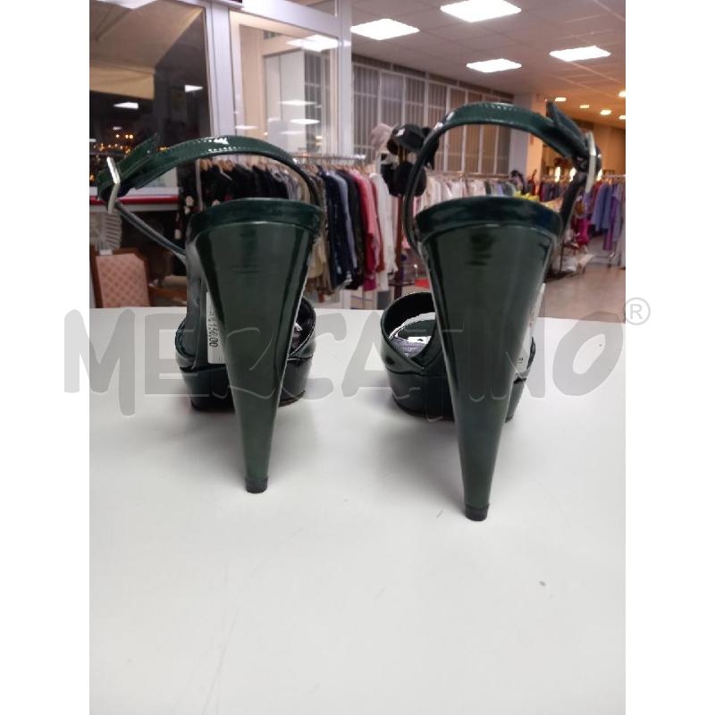 DECOLLETE STUART WEITZMAN VERDE VERNICIATO | Mercatino dell'Usato Roma porta di roma 3