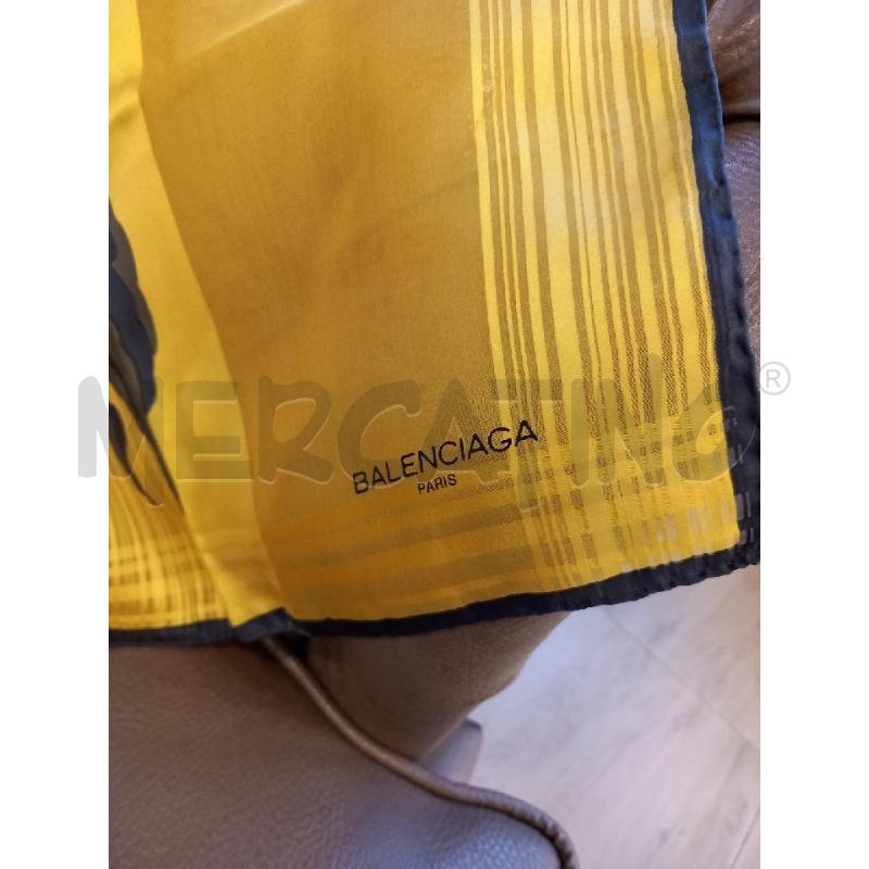 FOULARD BALENCIAGA SETA OCRA DA RIV | Mercatino dell'Usato Roma porta di roma 3