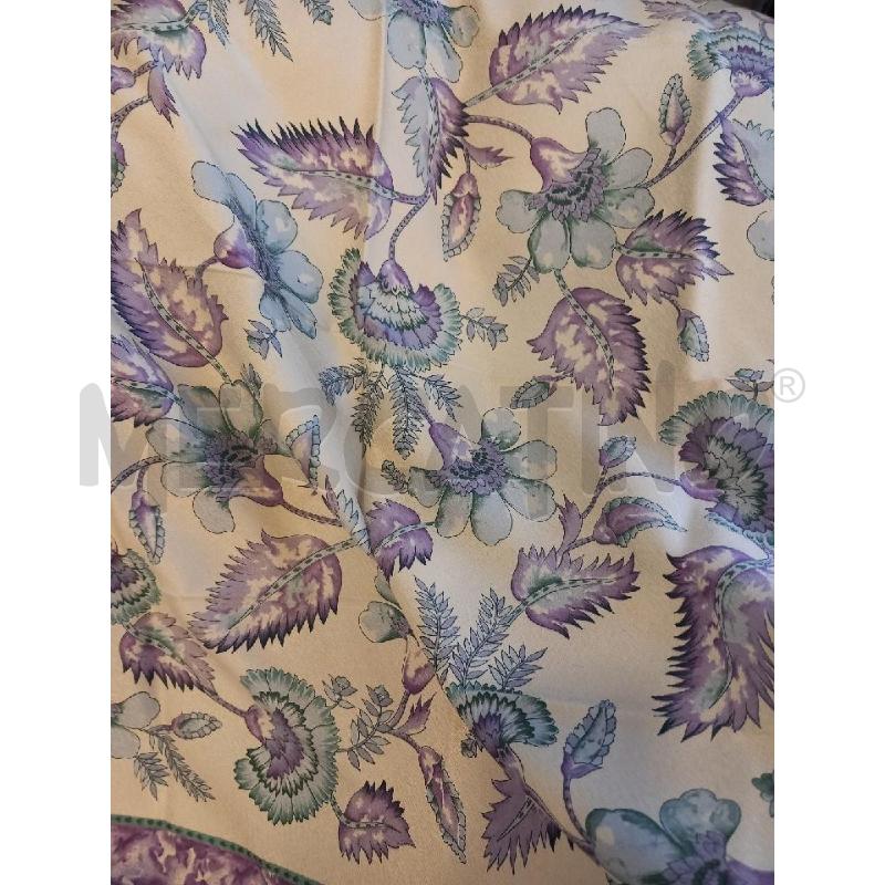 FOULARD GIORGIO ARMANI FIORI LILLA | Mercatino dell'Usato Roma porta di roma 2