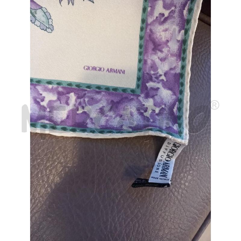 FOULARD GIORGIO ARMANI FIORI LILLA | Mercatino dell'Usato Roma porta di roma 3