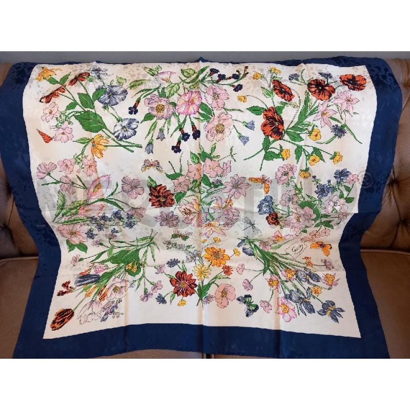 FOULARD GUCCI FLORA SERA | Mercatino dell'Usato Roma porta di roma 1