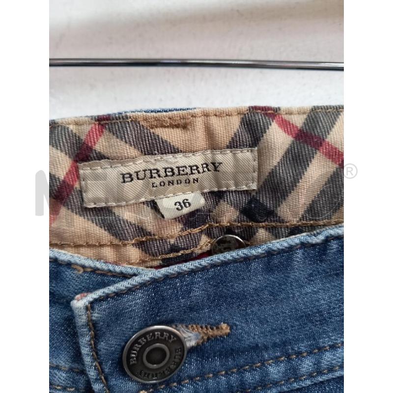 JEANS U BURBERRY LONDON BLU | Mercatino dell'Usato Roma porta di roma 2